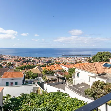 Atlantico Azul Funchal (Madeira)