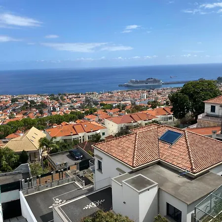 Atlantico Azul Funchal (Madeira)